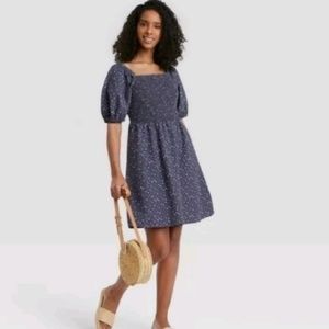 Universal Thread - Blue Floral Print Puff Sleeve Smocked Dress